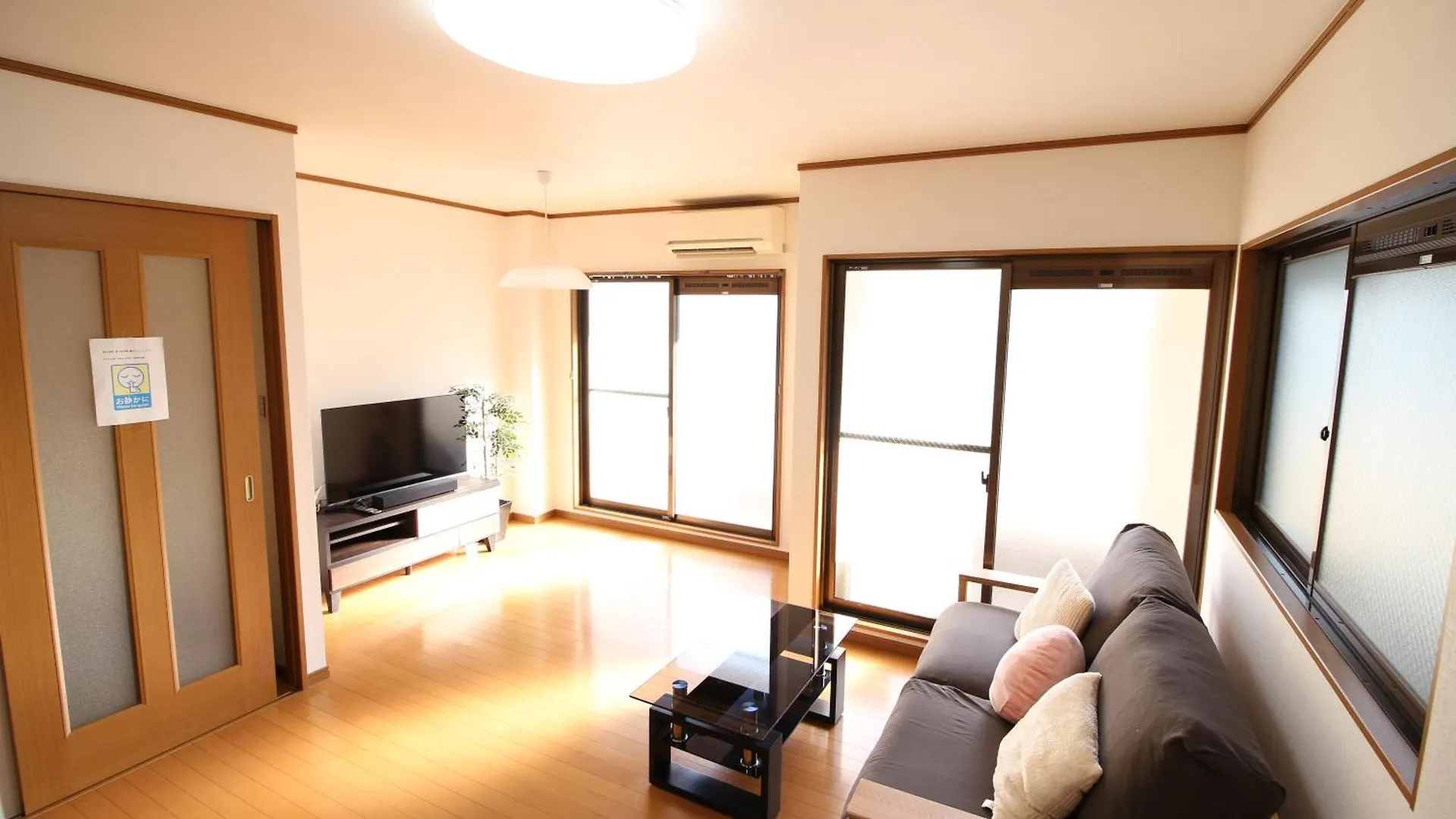 Y House 大阪九条アパートメント 日本