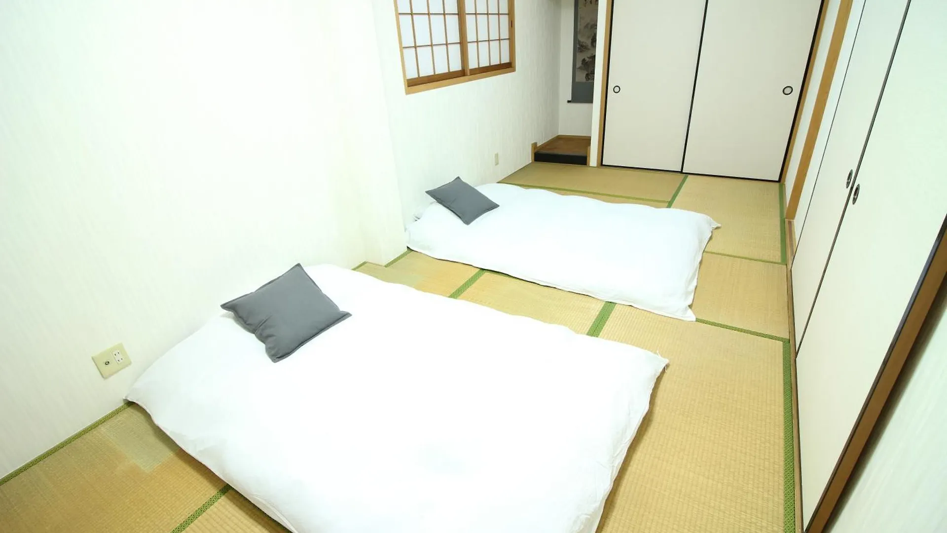 Y House 大阪九条アパートメント アパート