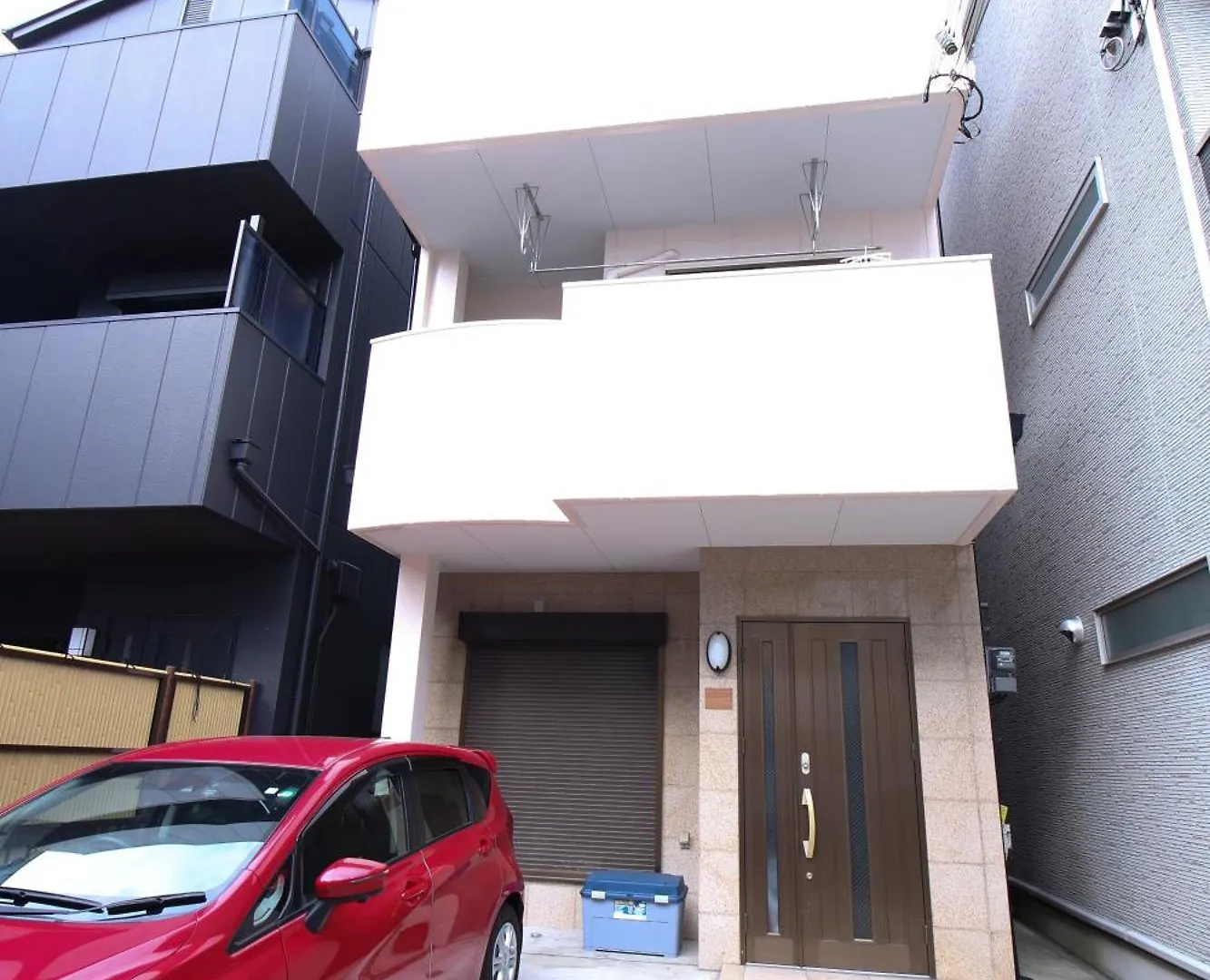 Y House 大阪九条アパートメント